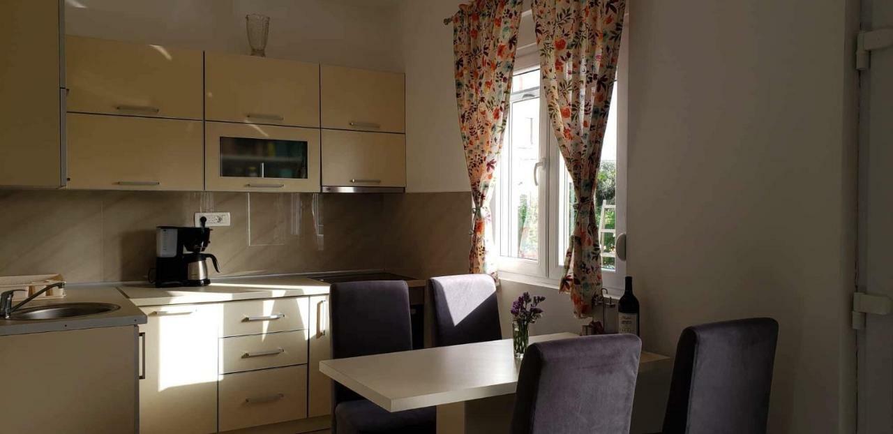 Apartmani Suncokreti - Sunflower Apartments Бар Экстерьер фото